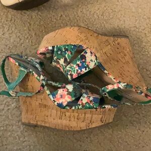 Floral summer wedges